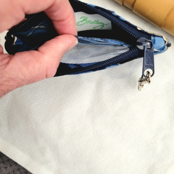 NEW Vera Bradley ID Wallet Small Zipper Lobster Claw Clasp Chain Blue Tan Floral - Picture 5 of 8